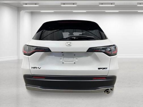 Platinum White Pearl 2027 Honda HR-V Sport