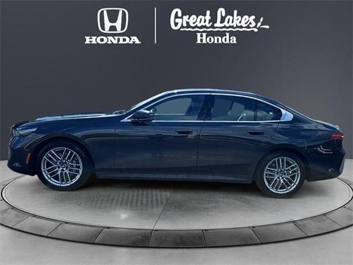 2025 BMW 530 i xDrive
