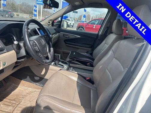 Pearl 2017 Honda Pilot EX-L