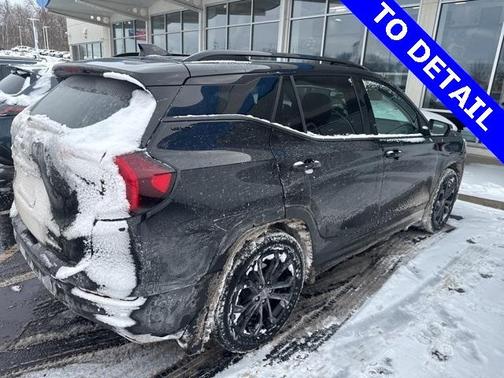 2022 GMC Terrain SLT