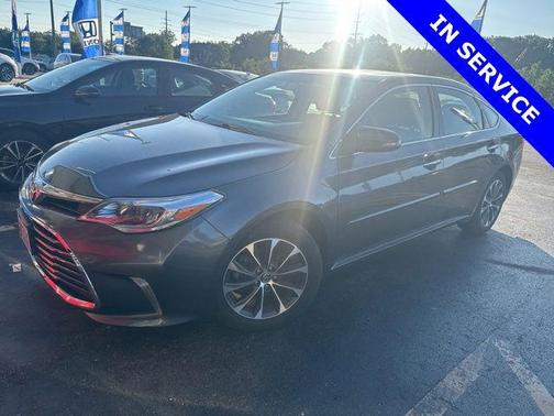 Magnetic Gray Metallic 2016 Toyota Avalon XLE Premium
