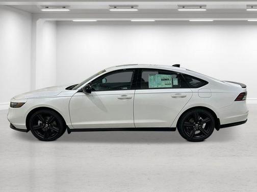 Platinum White Pearl 2026 Honda Accord Hybrid Sport-L