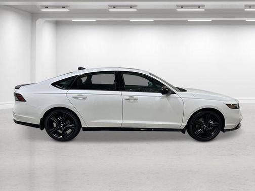 Platinum White Pearl 2026 Honda Accord Hybrid Sport-L
