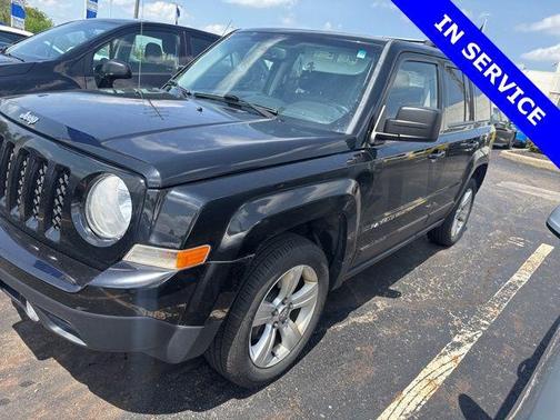 Black Clearcoat 2014 Jeep Patriot Latitude