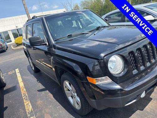 Black Clearcoat 2014 Jeep Patriot Latitude