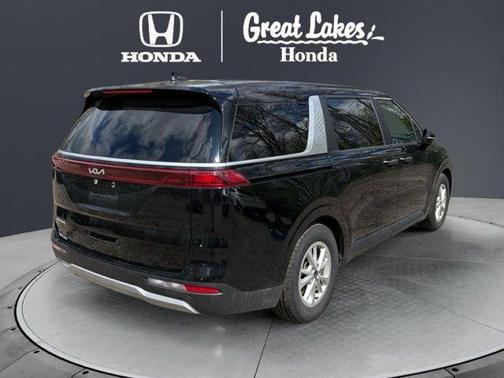 Aurora Black Pearl 2024 Kia Carnival LX