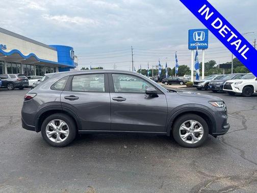 Lunar Silver Metallic 2024 Honda HR-V LX
