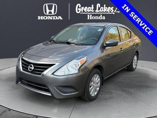 Gun Metallic 2016 Nissan Versa 1.6 S