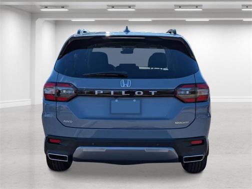 2026 Honda Pilot Touring 8-Passenger