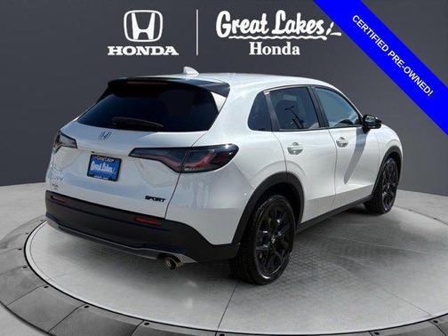 Platinum White Pearl 2024 Honda HR-V AWD Sport