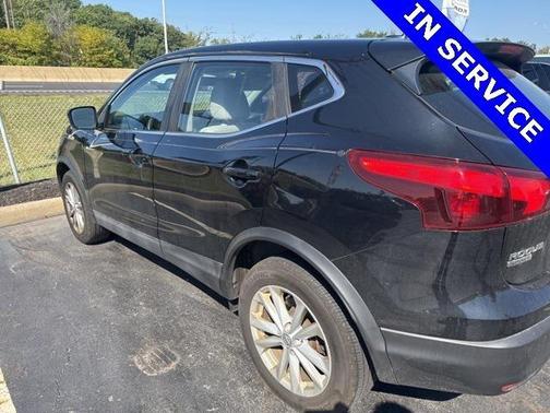 2017 Nissan Rogue Sport S