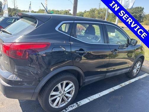 2017 Nissan Rogue Sport S