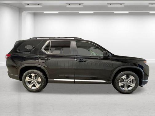 Crystal Black Pearl 2026 Honda Pilot EX-L