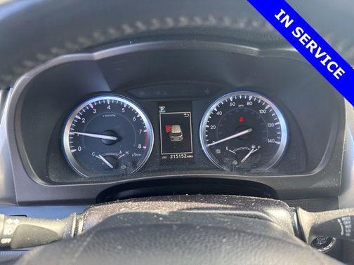 Midnight Black Metallic 2017 Toyota Highlander XLE