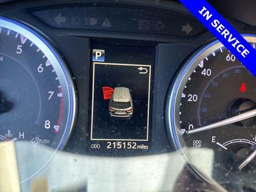 Midnight Black Metallic 2017 Toyota Highlander XLE