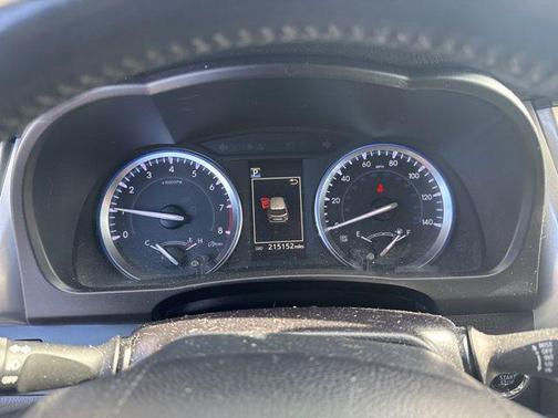 Midnight Black Metallic 2017 Toyota Highlander XLE