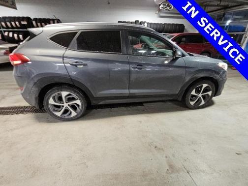 2016 Hyundai TUCSON Sport