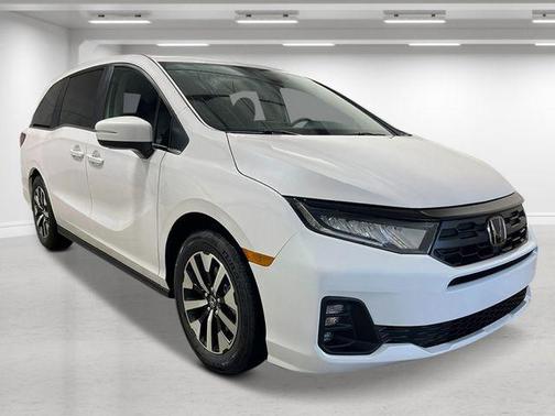 Platinum White Pearl 2026 Honda Odyssey EX-L