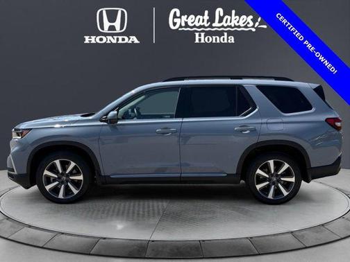 Diffused Sky Pearl 2023 Honda Pilot Touring 8-Passenger