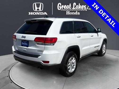 Bright White Clearcoat 2019 Jeep Grand Cherokee Laredo