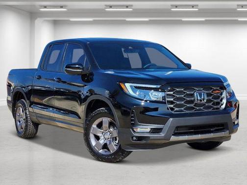 Crystal Black Pearl 2026 Honda Ridgeline TrailSport