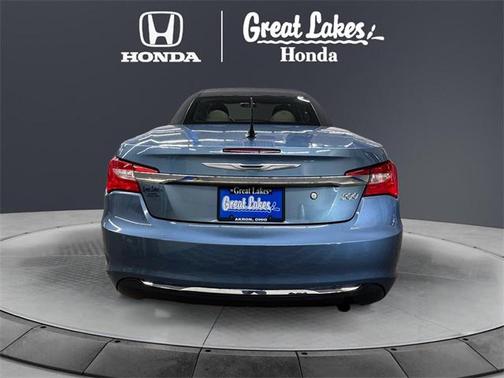 2011 Chrysler 200 Touring