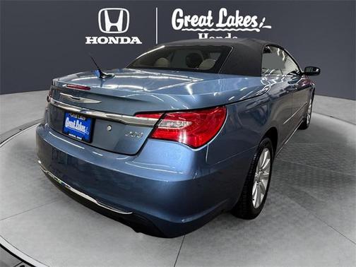 2011 Chrysler 200 Touring