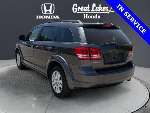 Granite Pearlcoat 2017 Dodge Journey SE