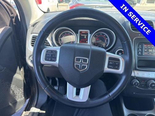 Granite Pearlcoat 2017 Dodge Journey SE