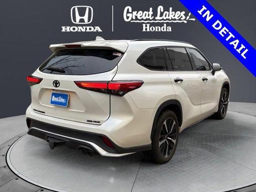 Blizzard Pearl 2021 Toyota Highlander XSE
