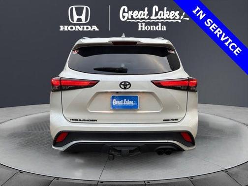 Blizzard Pearl 2021 Toyota Highlander XSE