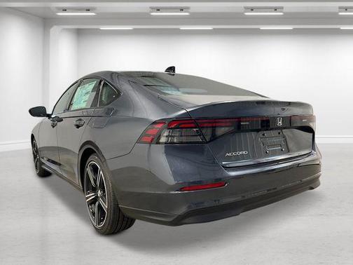 Meteorite Gray Metallic 2026 Honda Accord SE