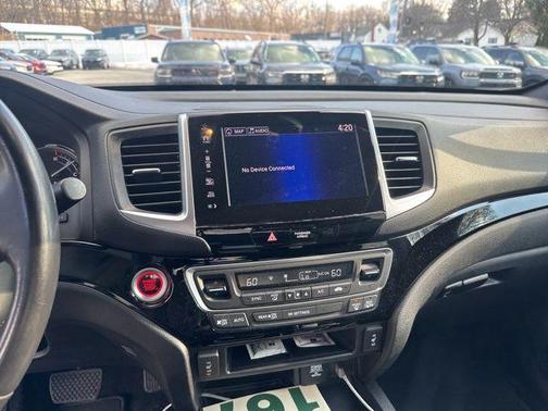 2019 Honda Ridgeline Black