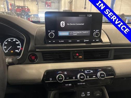 2023 Honda Pilot AWD LX