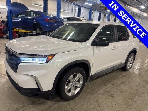 2023 Honda Pilot AWD LX