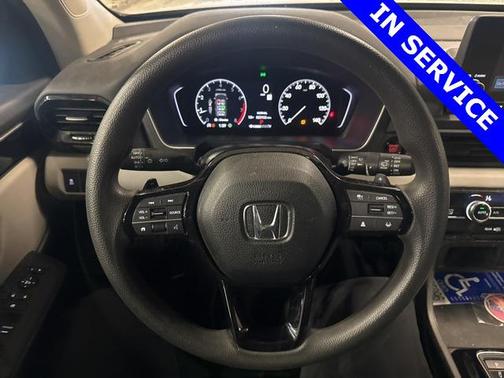 2023 Honda Pilot AWD LX