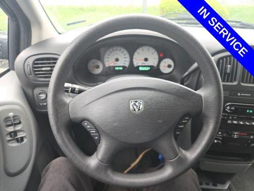 Butane Blue Pearl 2005 Dodge Caravan SXT