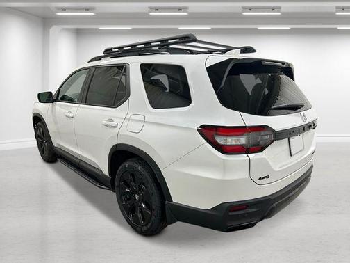 Platinum White Pearl 2026 Honda Pilot Black Edition