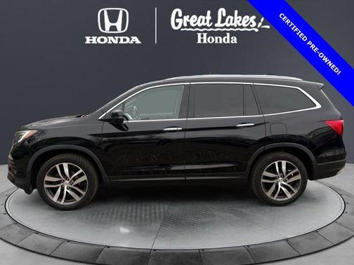 Crystal Black Pearl 2017 Honda Pilot Touring