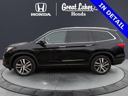 Crystal Black Pearl 2017 Honda Pilot Touring