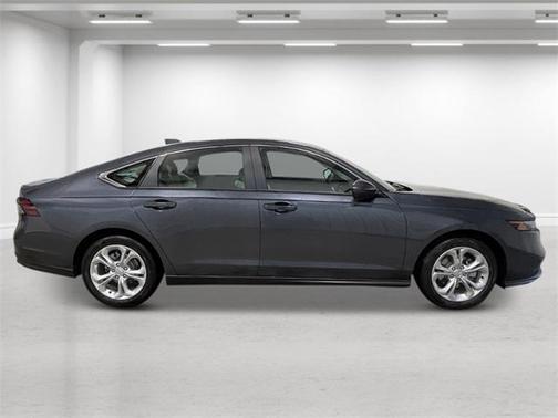 2025 Honda Accord LX 1.5T