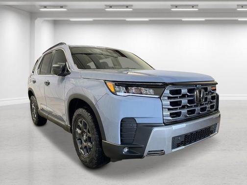 Sonic Gray Pearl 2026 Honda Pilot TrailSport