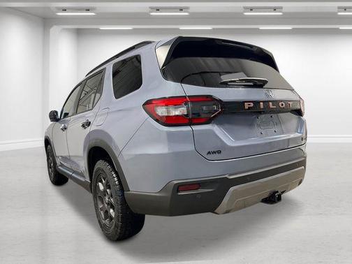 Sonic Gray Pearl 2026 Honda Pilot TrailSport