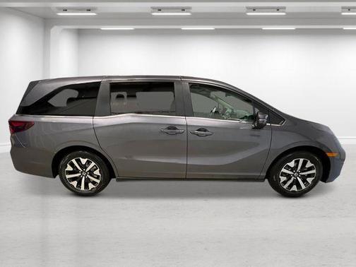 Modern Steel Metallic 2026 Honda Odyssey EX-L