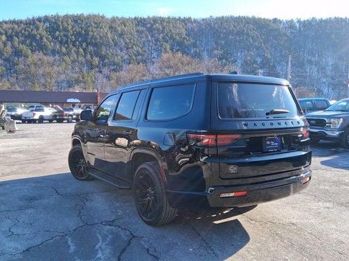 2022 Jeep Wagoneer Series II Carbide