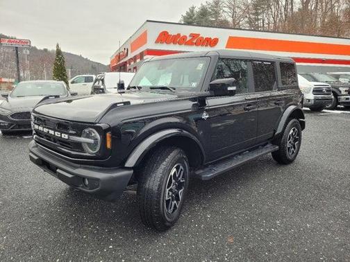 2023 Ford Bronco Outer Banks