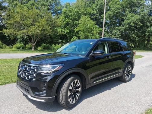 Agate Black Metallic 2026 Ford Explorer Platinum