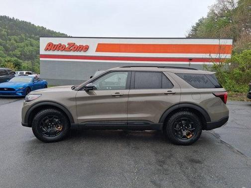 Marsh Gray 2026 Ford Explorer Tremor