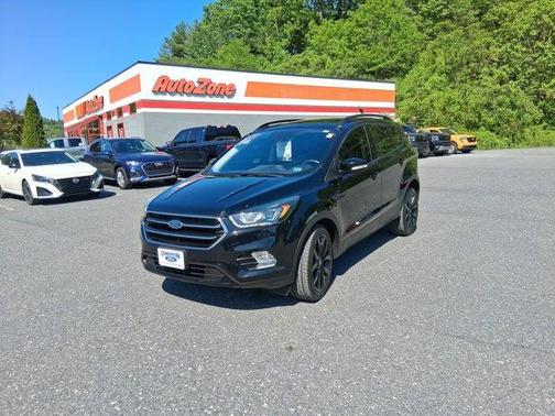 SHADOW BLACK 2017 Ford Escape Titanium
