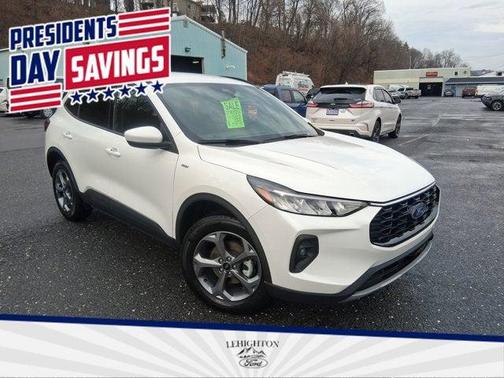 2026 Ford Escape ST-Line Select AWD